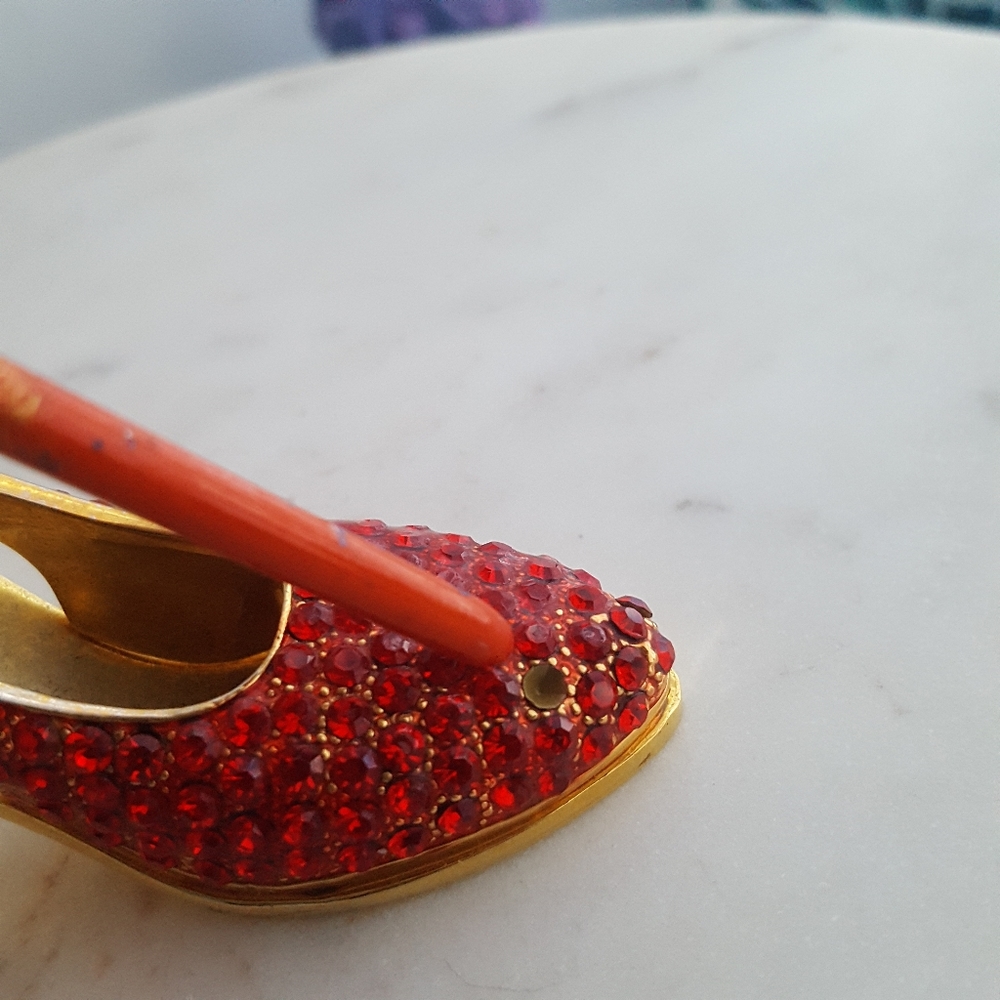 🌙Red Rhinestone Pave Crystal High Heel Miniature Shoe - Picture 6 of 10